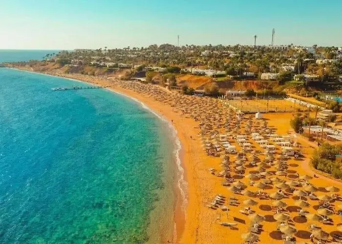 2 Sea Front فندق