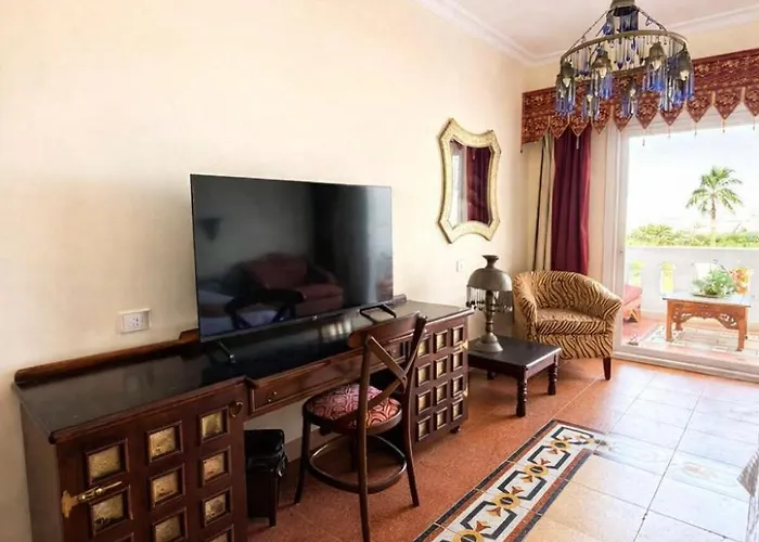 فندق 2 Sea Front 5*